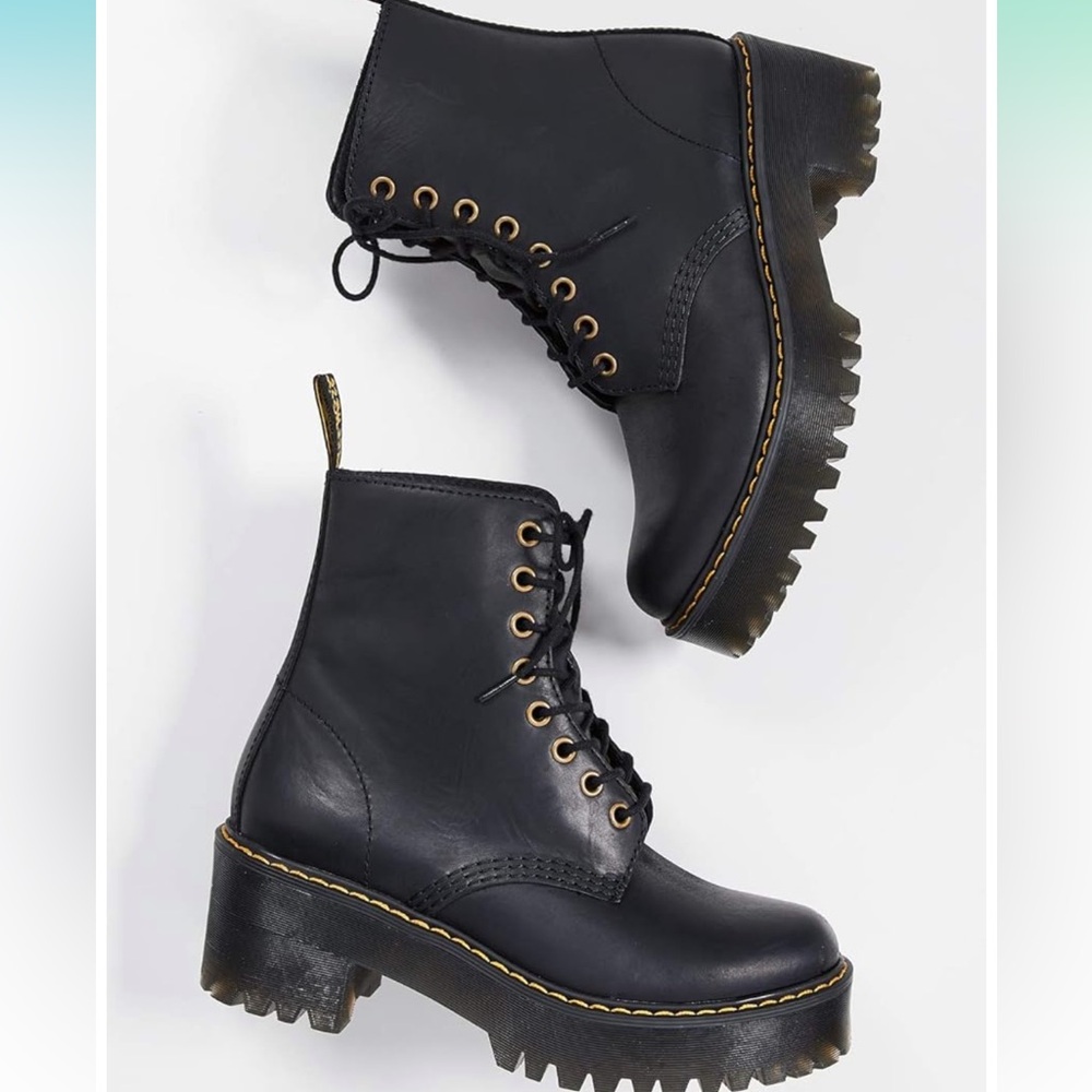 Dr martens boots, worn maybe three times total. Authentic leather dr.martens